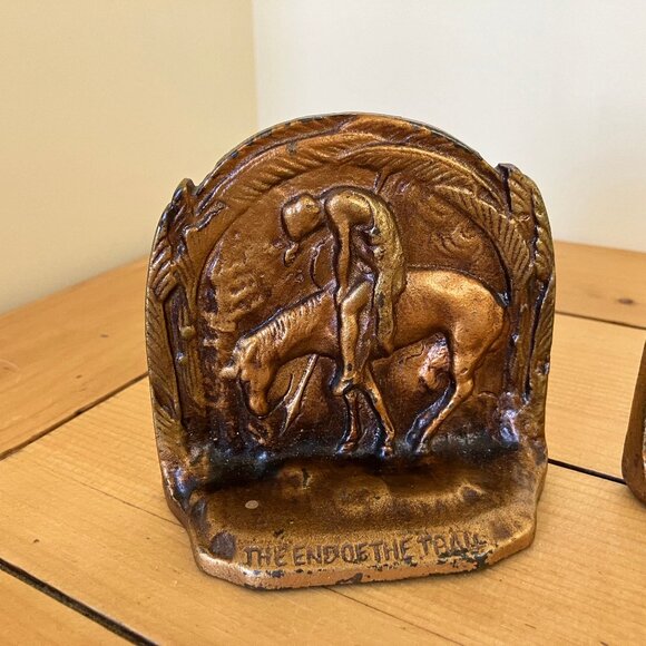 End of the Trail Embossed Cast Iron Bookends Set Vintage Gold-Tone Western Horse - Picture 2 of 7